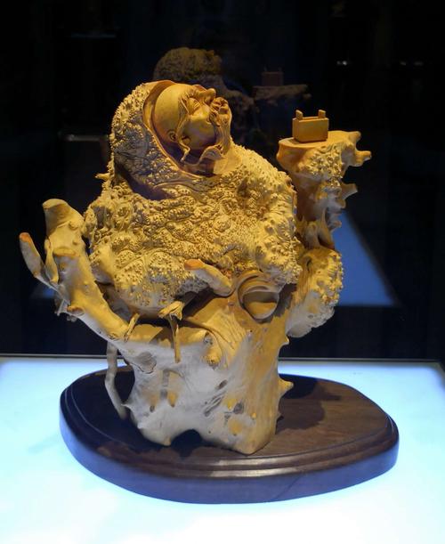 巧夺天工～～一百位工艺美术大师的作品
